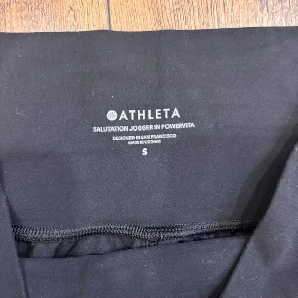 Athleta Salutation Jogger in Powervita Black Women S EUC Stretch Pants Pockets - Picture 5 of 9